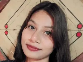 AlijhaLucas jasmine aufgezeichnet
