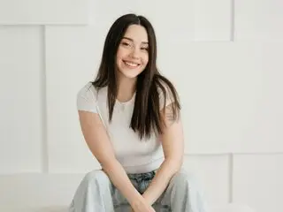 AmeliBarnes shows livejasmine