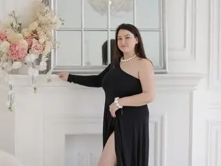 ElzaHope ass naked