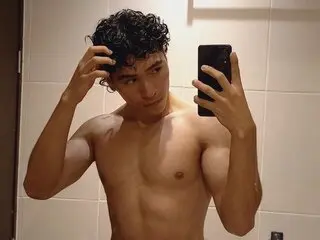 NoahJhoness livejasmin online